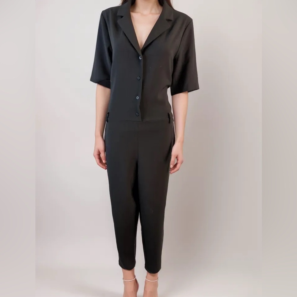 OAK AND FORT Black Shortsleeved jumpsuit with collar and pockets, medium